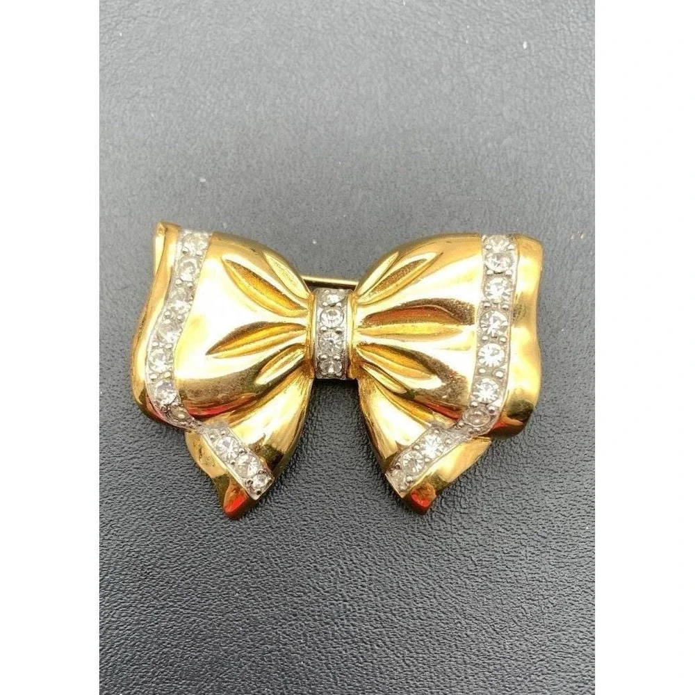 Vintage Richelieu Gold Tone Clear Rhinestone‎ Ribbon Bow Brooch Pin